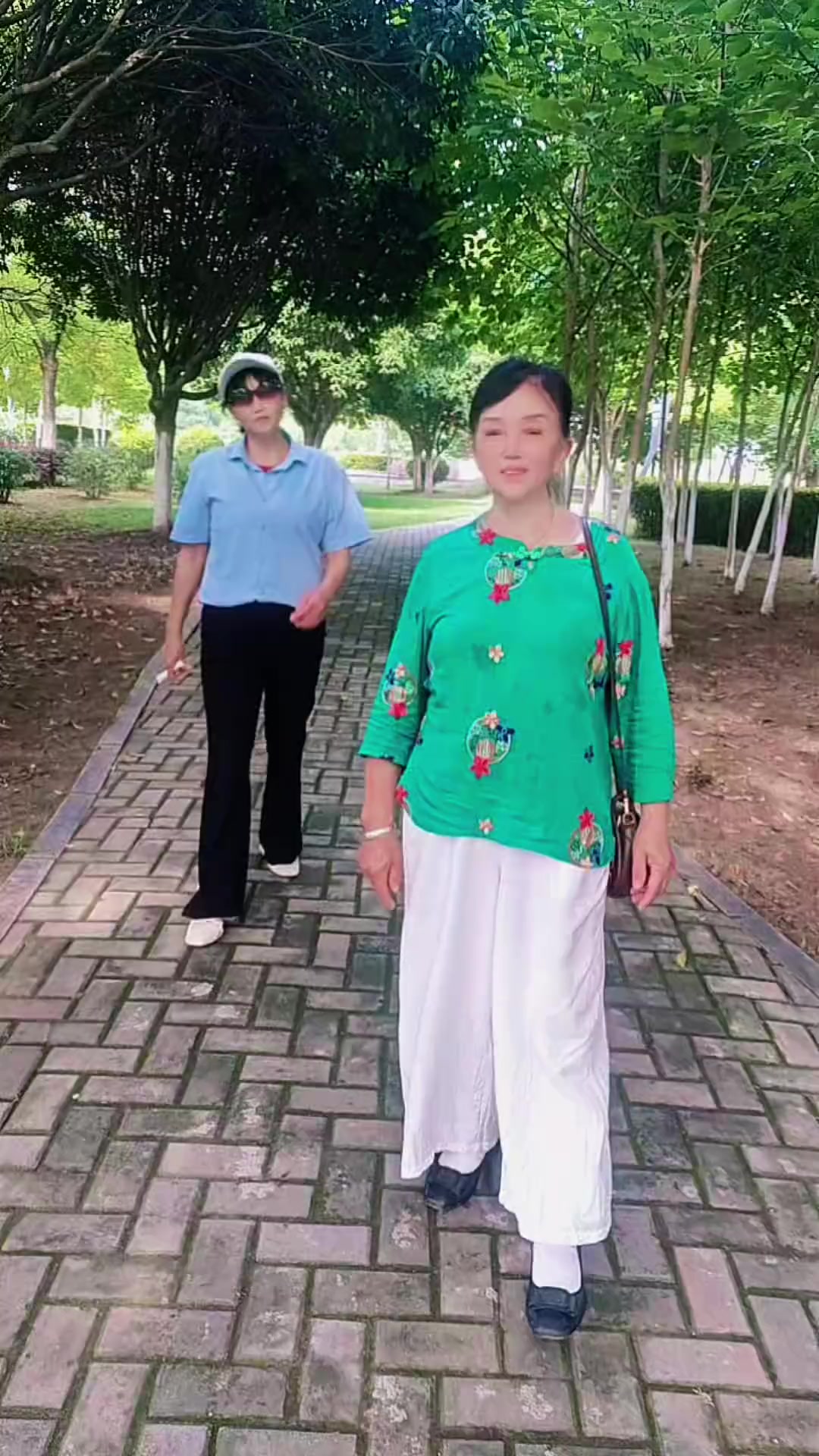 关于双人搭档默契十足，配合完美得金！的信息